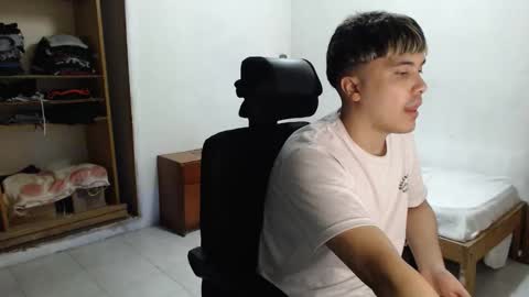 hotbaby6900 online show from December 17, 2025, 12:05 am