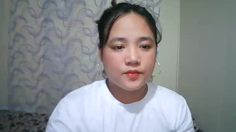 Snapshot of hotbabymomma chatting on March 6, 2025, 5:14 am Lynn online show from March 6, 2025, 5:14 am