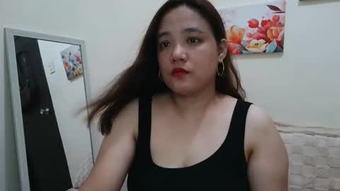 Snapshot of hotbabymomma chatting on December 15, 2025, 5:55 am Lynn online show from December 15, 2025, 5:55 am