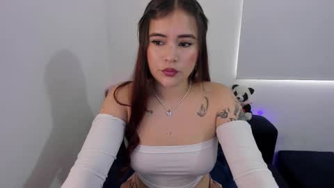 Snapshot of hotbbcwife chatting on March 5, 2026, 9:22 pm lesly and ander online show from March 5, 2026, 9:22 pm