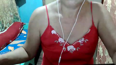 Snapshot of hotbetty_45 chatting on April 19, 2026, 2:00 am hotbetty_45 online show from April 19, 2026, 2:00 am