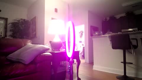 Snapshot of hotblondemilf1962 chatting on May 29, 2026, 9:07 am hotblondemilf1962 online show from May 29, 2026, 9:07 am