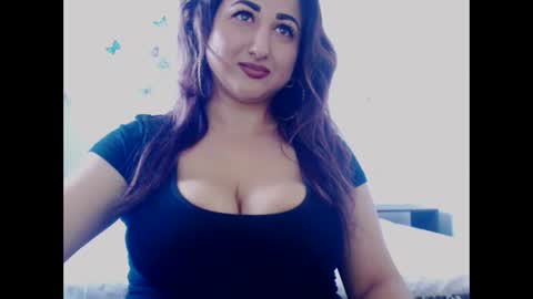 Snapshot of hotboobsmaya chatting on September 14, 2025, 9:19 am hotboobsmaya online show from September 14, 2025, 9:19 am