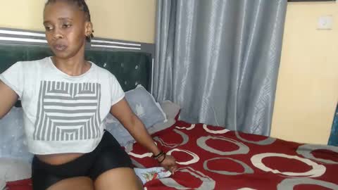 Snapshot of hotbooty001 chatting on September 24, 2025, 4:32 pm spicy online show from September 24, 2025, 4:32 pm