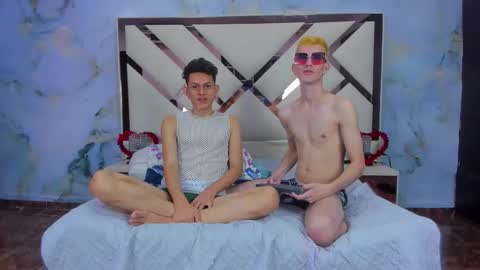 Snapshot of hotboyx_ chatting on October 3, 2025, 6:32 am DANIEL AND KEVIN online show from October 3, 2025, 6:32 am