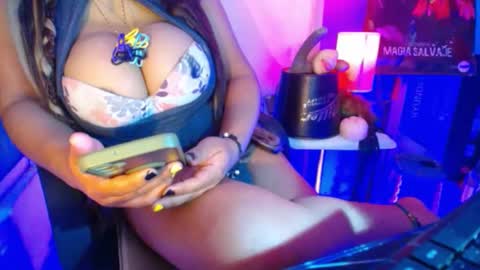 hotbritneyxx online show from February 21, 2025, 8:07 am
