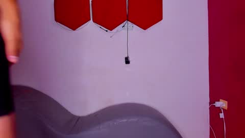 Astrid Steve coco online show from December 21, 2024, 10:40 pm