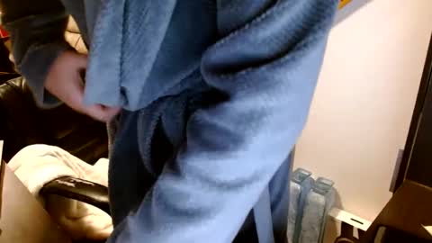 hotcandad online show from February 13, 2025, 12:43 pm