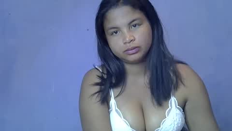 hotcelici online show from September 9, 2025, 8:36 am