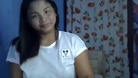 hotcelici online show from September 23, 2025, 7:39 pm