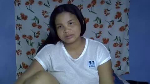 hotcelici online show from November 3, 2025, 6:31 pm