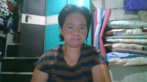 Snapshot of hotchicks4uxx chatting on January 15, 2026, 10:42 am hotchicks4uxx online show from January 15, 2026, 10:42 am