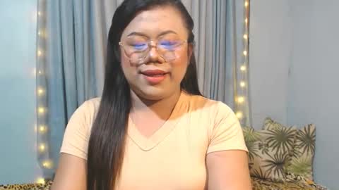 hotcumduo_goddess online show from April 12, 2026, 7:30 pm