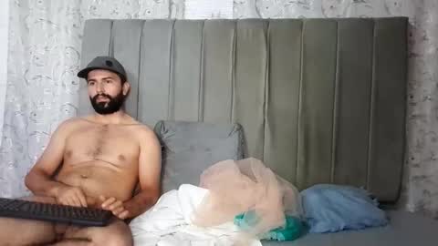 hotextremcouple online show from October 18, 2025, 4:15 am