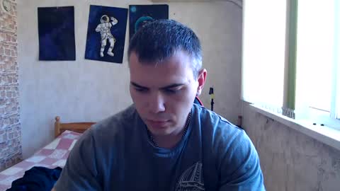 Snapshot of hotfitbboy_2001 chatting on July 14, 2026, 7:24 am Alex online show from July 14, 2026, 7:24 am