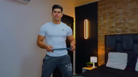 Snapshot of hotfuckers4uu chatting on February 12, 2025, 11:09 pm felipe marcello online show from February 12, 2025, 11:09 pm