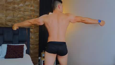Snapshot of hotfuckers4uu chatting on February 24, 2025, 11:19 pm felipe marcello online show from February 24, 2025, 11:19 pm