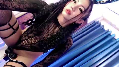 Snapshot of hotfucking_queen1111 chatting on November 4, 2025, 9:52 am hotfucking_queen1111 online show from November 4, 2025, 9:52 am