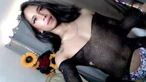 hotgirl_krisxx online show from November 18, 2025, 5:12 am