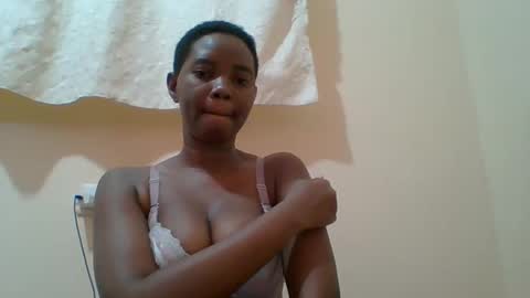 Queen online show from February 3, 2025, 12:47 pm