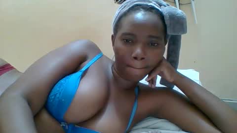 Snapshot of hotgodees chatting on February 6, 2026, 7:17 pm Queen online show from February 6, 2026, 7:17 pm