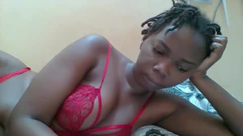 Snapshot of hotgodees chatting on February 15, 2026, 7:27 am Queen online show from February 15, 2026, 7:27 am