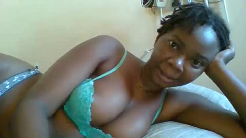 Snapshot of hotgodees chatting on March 3, 2026, 5:02 am Queen online show from March 3, 2026, 5:02 am