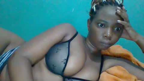 Snapshot of hotgodees chatting on March 25, 2026, 5:02 am Queen online show from March 25, 2026, 5:02 am