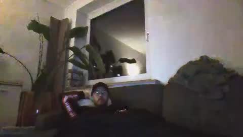 Snapshot of hotguitarplayernaked chatting on December 25, 2024, 8:28 pm hotguitarplayernaked online show from December 25, 2024, 8:28 pm