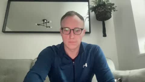 hotholby86 online show from December 1, 2024, 4:29 pm