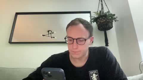 hotholby86 online show from February 1, 2025, 6:08 pm