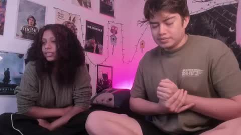 Sam and Nico online show from November 24, 2025, 4:01 am