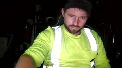 Snapshot of hothusband28931194 chatting on August 3, 2026, 8:35 am TW28 online show from August 3, 2026, 8:35 am