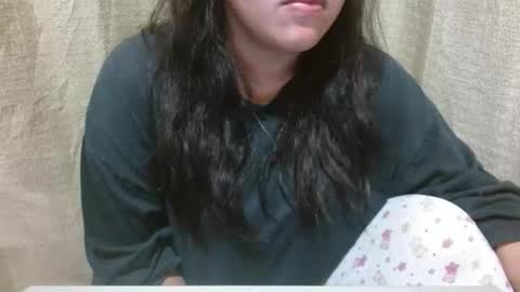 Snapshot of hotiemorenagurl18 chatting on October 2, 2025, 2:07 am hotiemorenagurl18 online show from October 2, 2025, 2:07 am