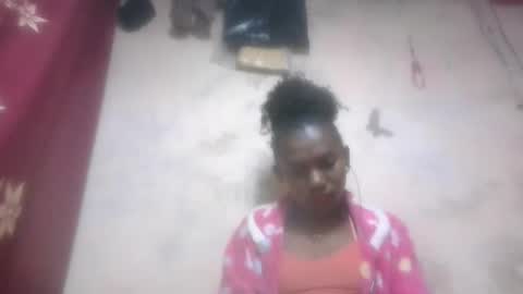 veronique online show from October 26, 2025, 1:50 pm