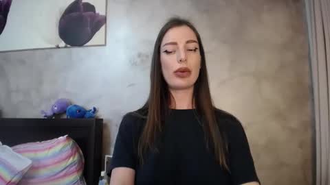 Lia   online show from March 1, 2026, 10:45 pm