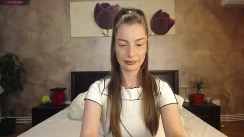 Lia   online show from April 20, 2026, 5:16 pm