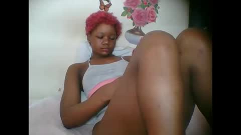 LOYCE online show from October 4, 2025, 9:07 am