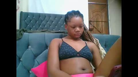 LOYCE online show from November 15, 2025, 8:33 am