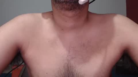 James-Hotxx online show from November 3, 2025, 9:48 pm