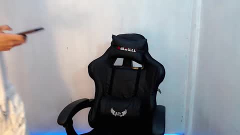 hotking_cummer online show from February 20, 2026, 10:38 am