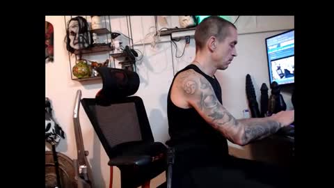 hotkinkytat online show from December 3, 2024, 6:49 pm