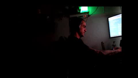 hotkinkytat online show from December 8, 2024, 12:19 pm