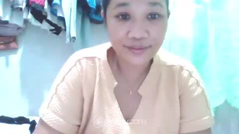 hotlavender online show from January 1, 2025, 3:13 am