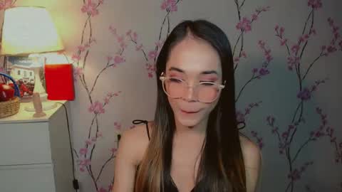 XANDRA online show from October 9, 2025, 9:07 am