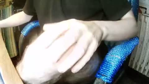 hotleopold online show from January 6, 2025, 2:37 am