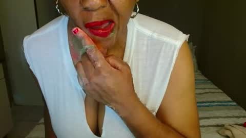 Snapshot of hotlilya chatting on July 14, 2026, 9:36 am hotlilya online show from July 14, 2026, 9:36 am
