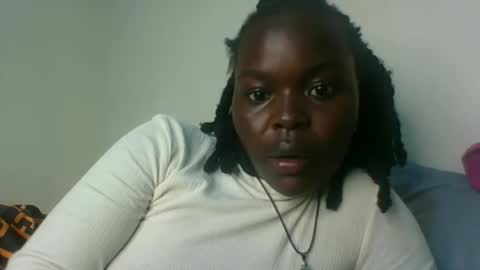 hotlina01 online show from February 21, 2026, 2:18 pm