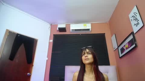 hotlittlechill online show from February 15, 2025, 5:28 pm