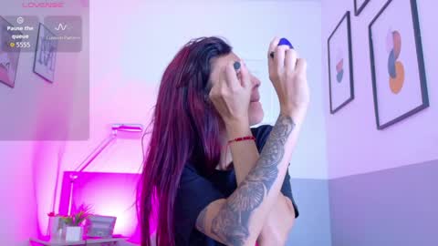 hotlittlechill online show from March 31, 2026, 12:05 pm